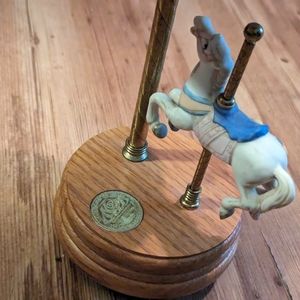 Vintage Willitts inc Carousel Music box Moving House Wooden Base (Not Working)